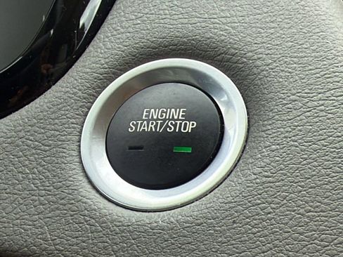 Used 2024 Cadillac XT5 Premium Luxury FWD image 31
