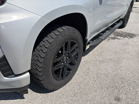 Used 2021 Chevrolet Silverado 1500 Custom w/ Rally Edition AWD/4WD image 3