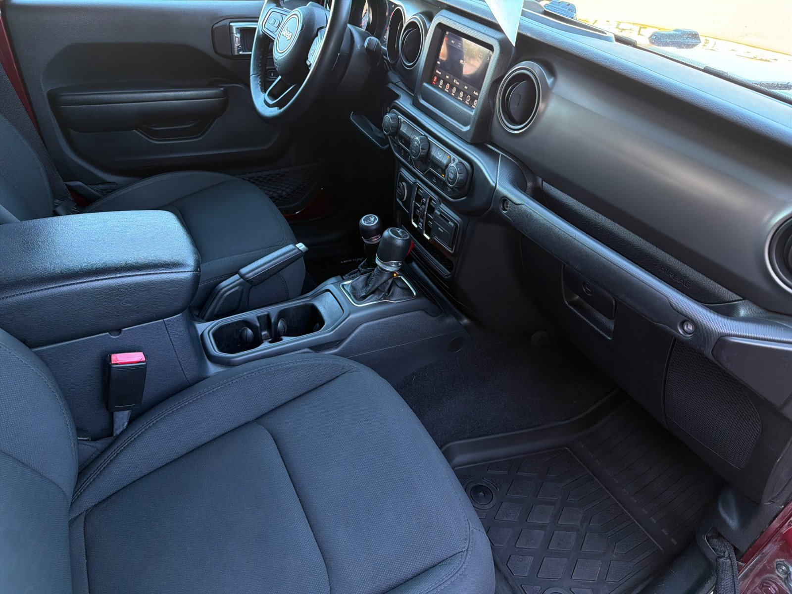 Used 2021 Jeep Gladiator Sport AWD/4WD image 15
