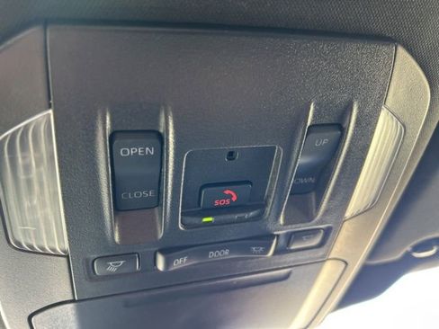 Used 2025 Toyota Highlander XSE image 26