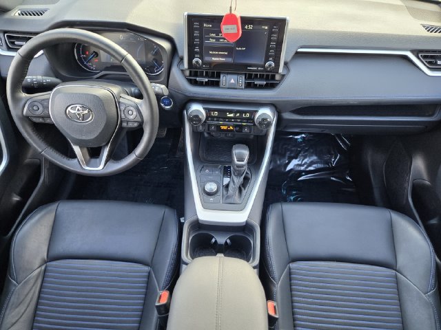Used 2021 Toyota RAV4 XSE w/ XSE Grade Weather Package AWD/4WD image 18