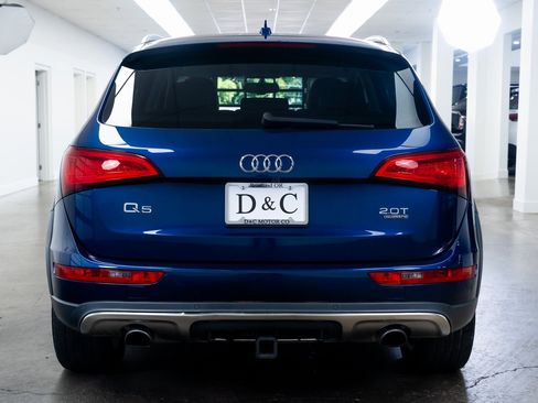 Used 2017 Audi Q5 2.0T Premium Plus w/ Technology Package image 5