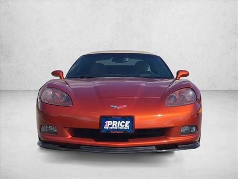 Used 2005 Chevrolet Corvette Convertible w/ Preferred Equipment Group RWD image 2