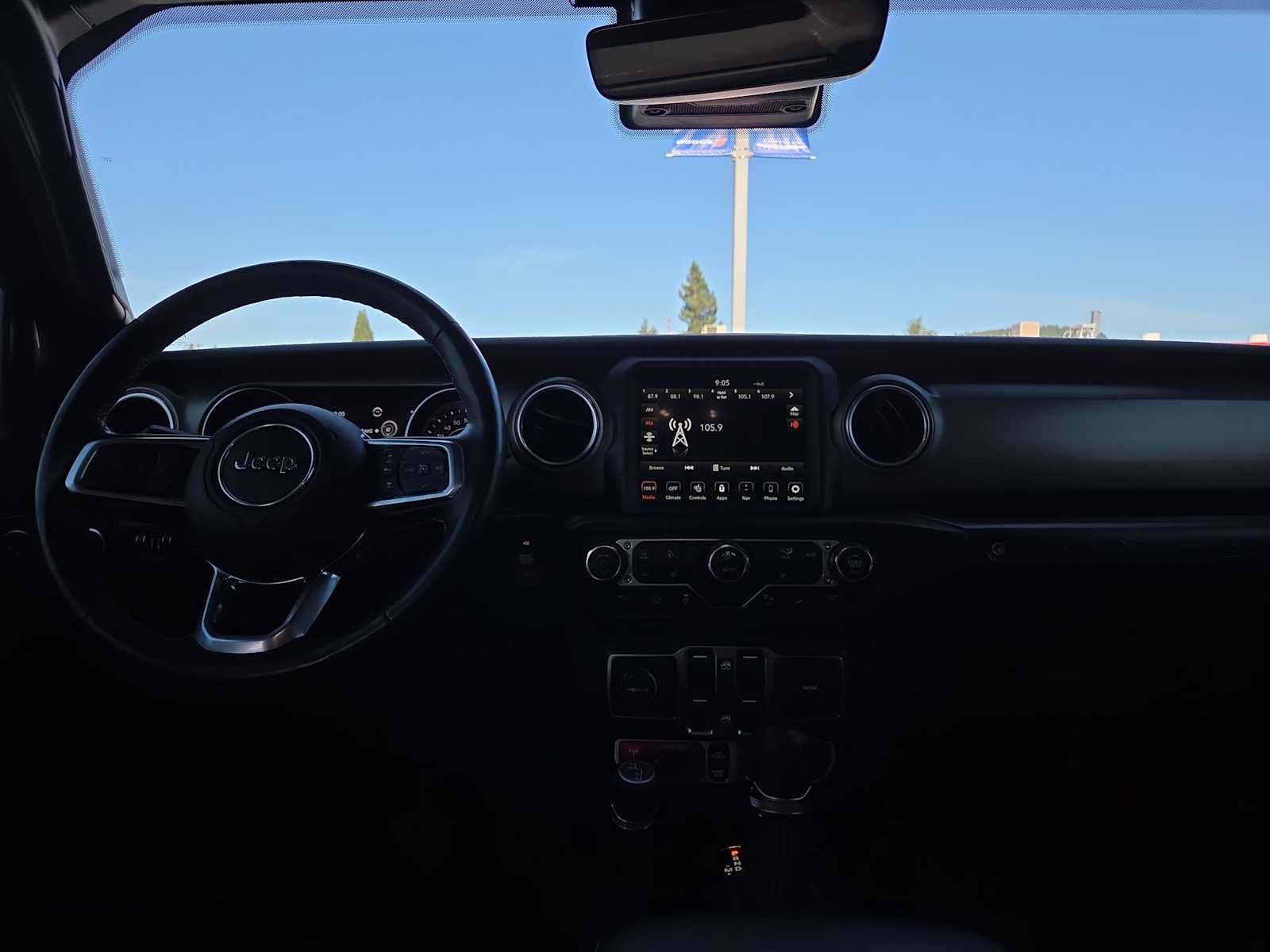 Used 2021 Jeep Wrangler Unlimited Rubicon w/ Uconnect 4C Nav & Sound Group AWD/4WD image 18