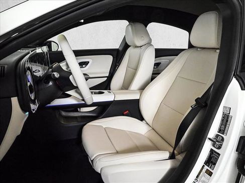 New 2026 Mercedes-Benz CLA 250+ image 18