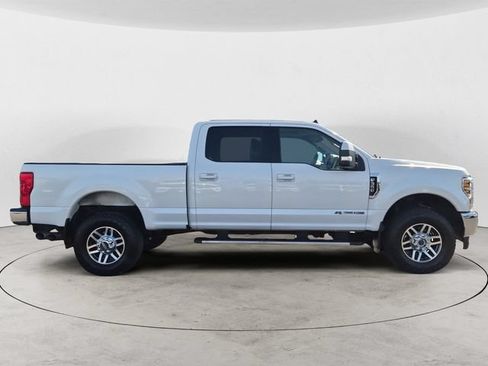 Used 2019 Ford F350 Lariat w/ Camper Package AWD/4WD image 4