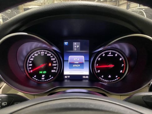 Used 2018 Mercedes-Benz GLC 300 4MATIC image 13