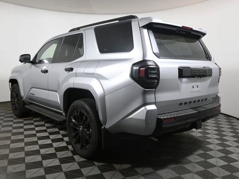 Used 2025 Toyota 4Runner Platinum AWD/4WD image 9