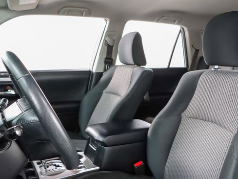 Used 2020 Toyota 4Runner SR5 image 24