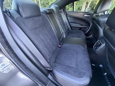 Used 2022 Dodge Charger Scat Pack w/ Plus Group RWD image 17