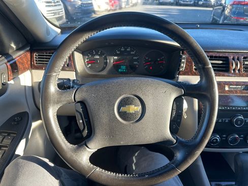 Used 2014 Chevrolet Impala Limited LS image 15