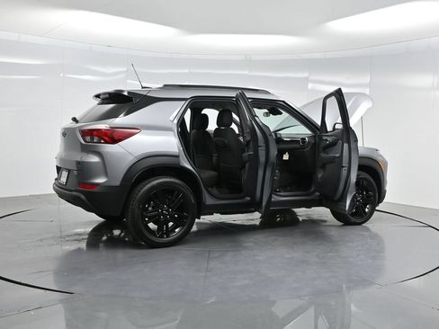 New 2026 Chevrolet TrailBlazer LT w/ Midnight Edition FWD image 4