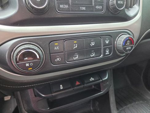 Used 2015 GMC Canyon SLE w/ SLE Convenience Package RWD image 15