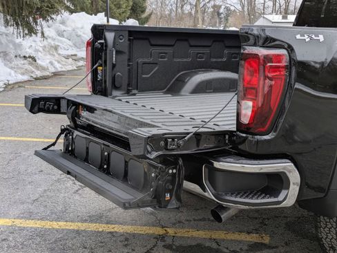 New 2026 GMC Sierra 2500 SLE w/ SLE Value Package; AWD/4WD image 35