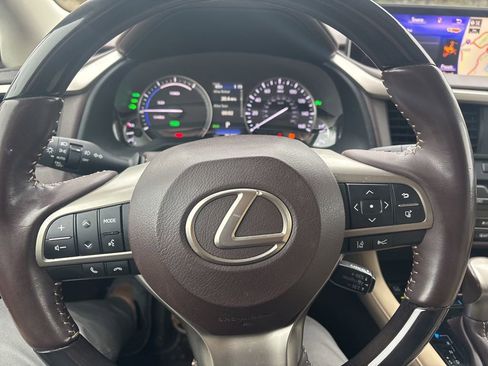 Used 2017 Lexus RX 450h AWD image 16