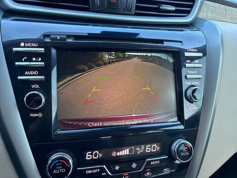 Used 2024 Nissan Murano SV AWD/4WD image 32