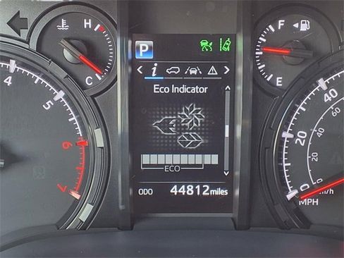 Used 2024 Toyota 4Runner SR5 image 30