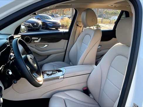 Used 2018 Mercedes-Benz GLC 300 image 7