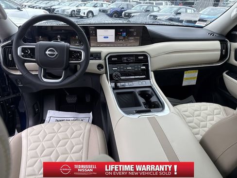 New 2025 Nissan Armada Platinum Reserve image 14
