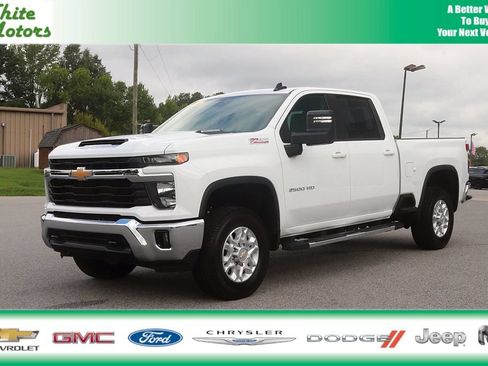 Used 2026 Chevrolet Silverado 2500 LT AWD/4WD image 1