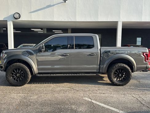 Used 2018 Ford F150 Raptor w/ Equipment Group 802A Luxury AWD/4WD image 2