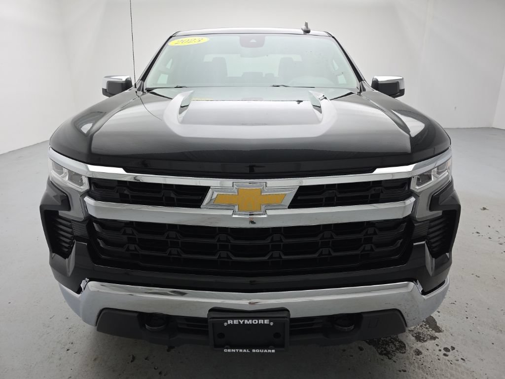 Used 2023 Chevrolet Silverado 1500 LT w/ Z71 Off-Road Package AWD/4WD image 5