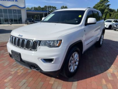 Used 2021 Jeep Grand Cherokee Laredo