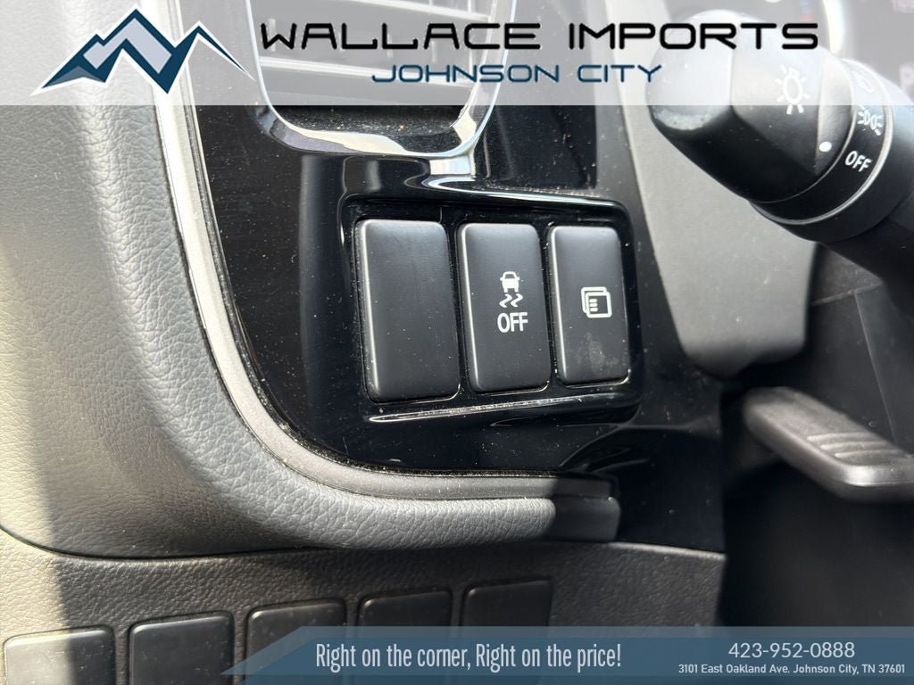 Used 2020 Mitsubishi Outlander ES AWD/4WD image 31