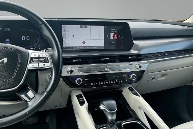 Certified 2023 Kia Telluride S w/ S Sunroof Package AWD/4WD image 9