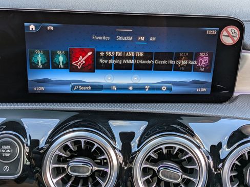 Used 2025 Mercedes-Benz CLA 250 4MATIC image 13