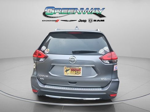 Used 2020 Nissan Rogue SV image 6