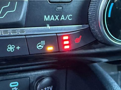 Used 2022 Ford Escape SE w/ Convenience Package image 9