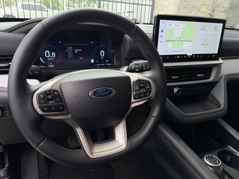 New 2026 Ford Explorer Active w/ Active Comfort Package RWD image 12
