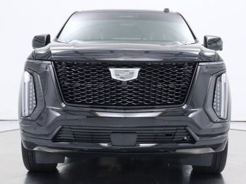 Used 2026 Cadillac Escalade Platinum Sport w/ LPO, ONYX Package AWD/4WD image 8