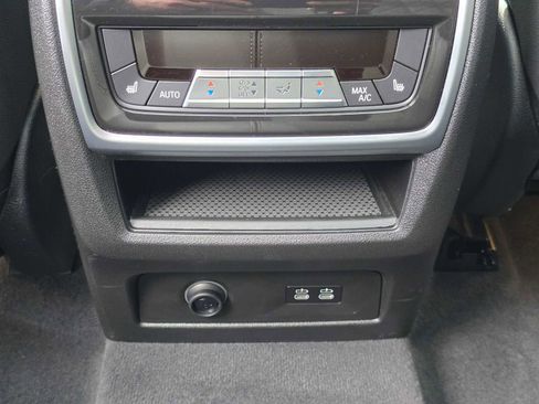 Used 2026 BMW X5 xDrive50e w/ Climate Comfort Package image 19