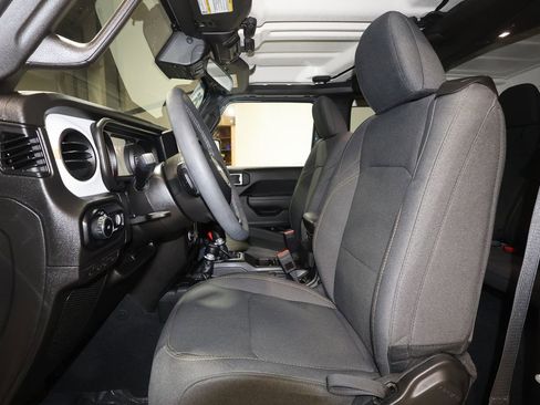 Used 2025 Jeep Wrangler Sport AWD/4WD image 20