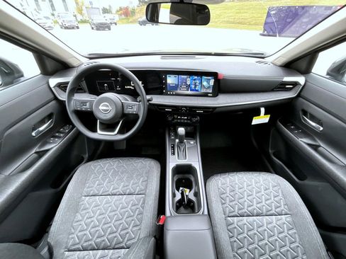 New 2026 Nissan Kicks SV w/ SV Premium Package image 15