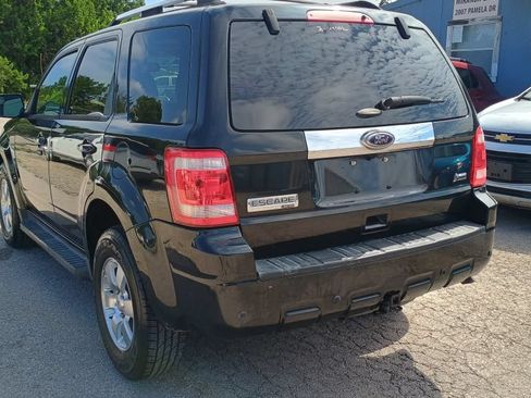 Used 2011 Ford Escape Limited w/ 302A Rapid Spec Order Code FWD image 2