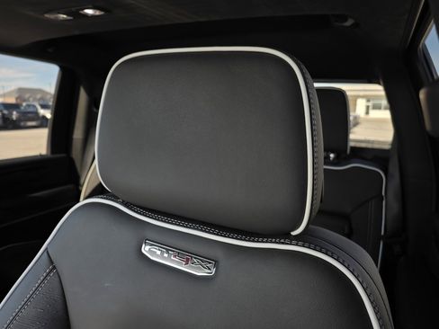 Used 2026 GMC Sierra 2500 AT4X image 22