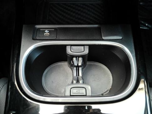 Used 2025 Mercedes-Benz CLA 250 4MATIC image 49