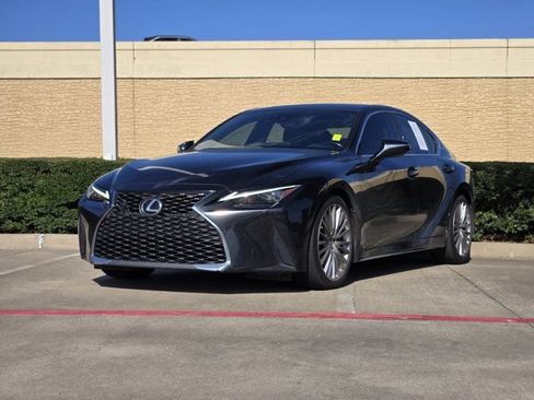 Used 2022 Lexus IS 300 w/ Premium Package RWD image 3