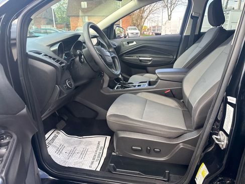 Used 2018 Ford Escape SE w/ Ford Safe & Smart Package image 22