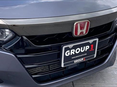 Used 2018 Honda Accord Sport image 30