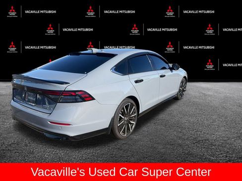 Used 2025 Honda Accord Touring image 5