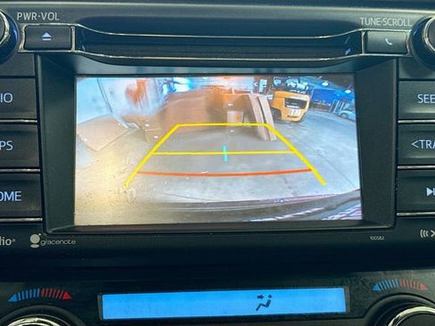 Used 2018 Toyota RAV4 XLE image 14