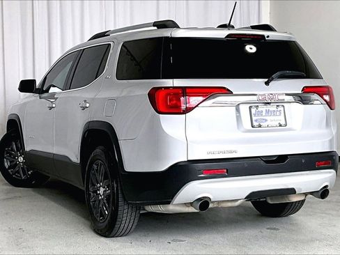 Used 2018 GMC Acadia SLT image 10