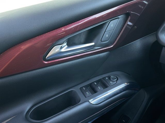 Used 2025 Chevrolet Traverse Z71 AWD/4WD image 13