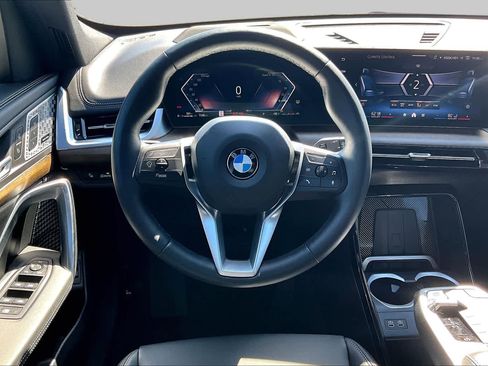 Used 2025 BMW X1 xDrive28i w/ Premium Package AWD/4WD image 5