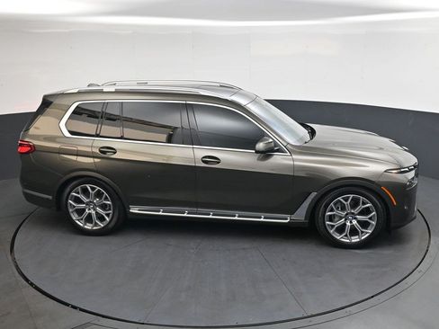 Used 2025 BMW X7 xDrive40i w/ Premium Package AWD/4WD image 28