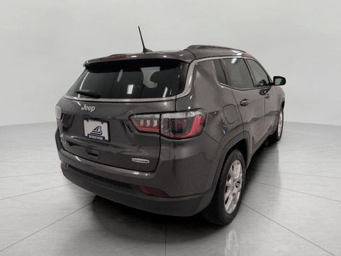 Used 2023 Jeep Compass Latitude AWD/4WD image 43